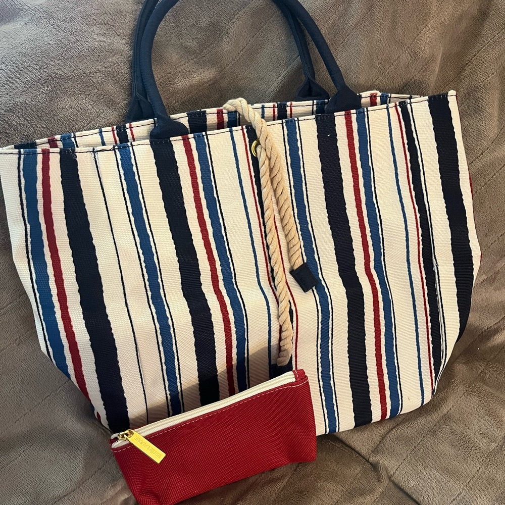 Estee Lauder Cream and Black Tote Bag with Leather Trim